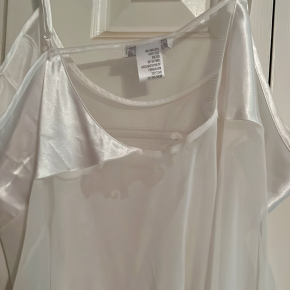 Vintage Seductive Wear by Cinema Exoile White Shear Satin Teddy. Size large. - Picture 9 of 10